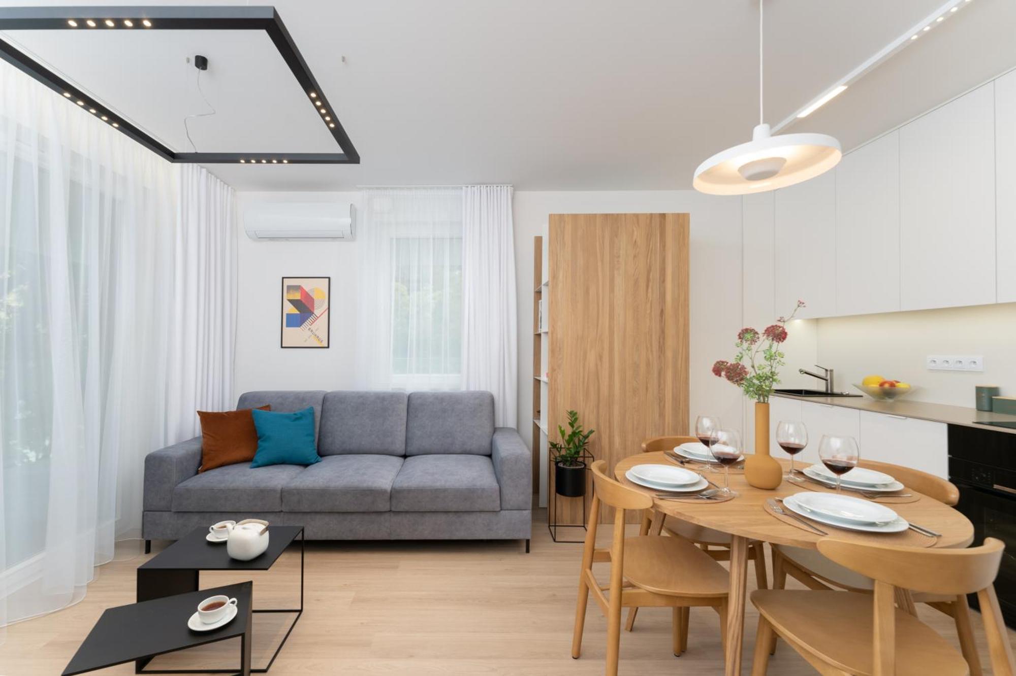 Apartment Old Town Krowoderska With Free Underground Garage Krakow Ngoại thất bức ảnh
